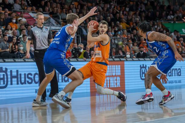 梦的道路上 梦的道路上