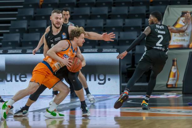 郑钦文在经 郑钦文在经